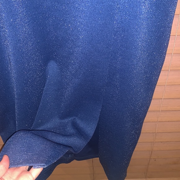 Aidan Mattox | V Neck Criss Cross Midi Dress Size 2 - Picture 9 of 11